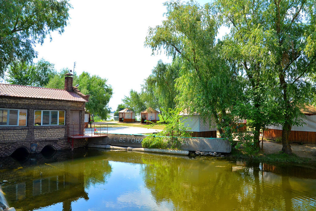 Slavutich Hotel Nova Kakhovka Luaran gambar